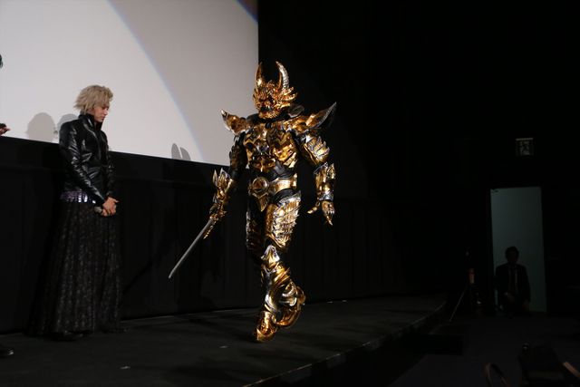 衣装も新しく！『牙狼<GARO> 神ノ牙-KAMINOKIBA-』初日舞台あいさつフォトギャラリー（14枚目）