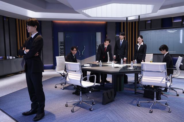 全員嘘つき!?浜辺美波、赤楚衛二、佐野勇斗ら『六人の嘘つきな大学生』場面写真＜10点＞（8枚目）