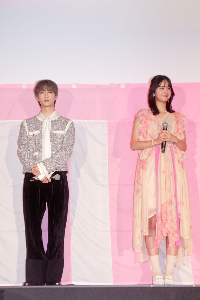 FANTASTICS八木勇征、純白の衣装で圧倒的美！池端杏慈、Travis Japan中村海人らと『矢野くんの普通の日々』公開記念舞台挨拶（13枚目）