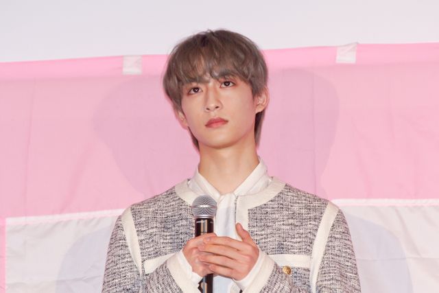 FANTASTICS八木勇征、純白の衣装で圧倒的美！池端杏慈、Travis Japan中村海人らと『矢野くんの普通の日々』公開記念舞台挨拶（16枚目）