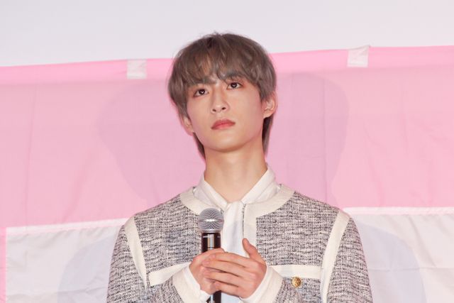 FANTASTICS八木勇征、純白の衣装で圧倒的美！池端杏慈、Travis Japan中村海人らと『矢野くんの普通の日々』公開記念舞台挨拶（17枚目）