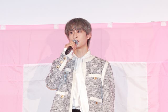 FANTASTICS八木勇征、純白の衣装で圧倒的美！池端杏慈、Travis Japan中村海人らと『矢野くんの普通の日々』公開記念舞台挨拶（22枚目）