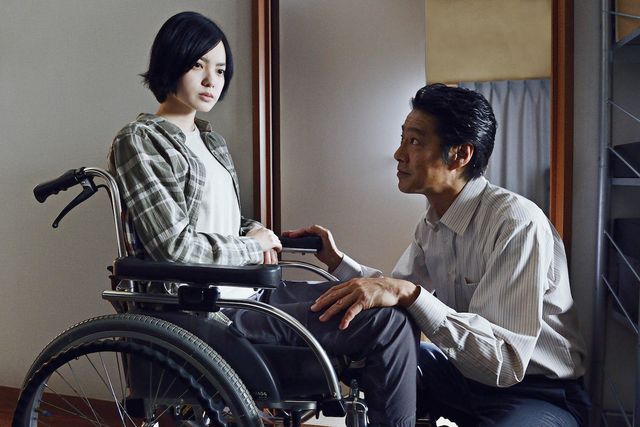 平手友梨奈のメイキングカットも！『ザ・ファブル　殺さない殺し屋』新写真（2枚目）