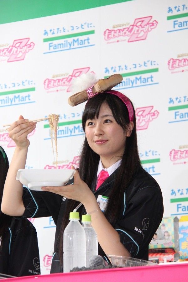 お弁当の具をモチーフにしたカチューシャがインパクト大！ ももクロ写真ギャラリー（17枚目）