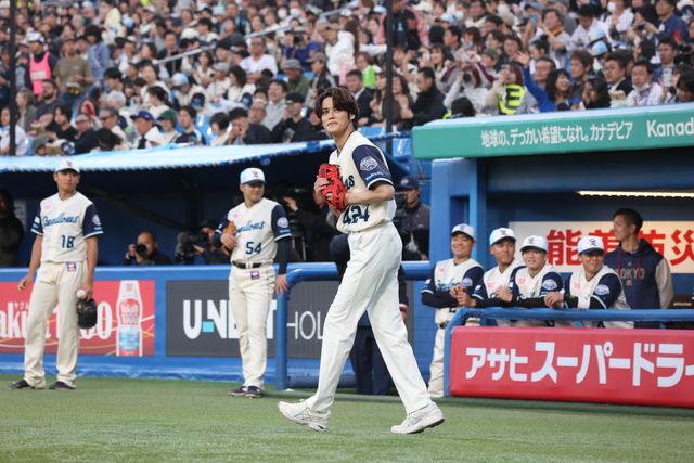 マリオ声優・宮野真守、ノーバン投球に歓声！『ザ・スーパーマリオギャラクシー・ムービー』ナイター始球式（5枚目）