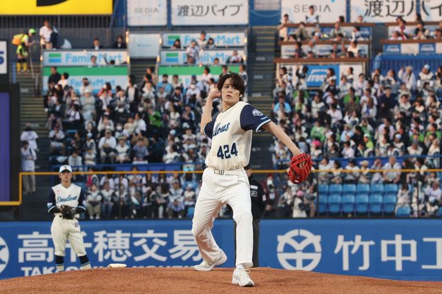 マリオ声優・宮野真守、ノーバン投球に歓声！『ザ・スーパーマリオギャラクシー・ムービー』ナイター始球式（10枚目）