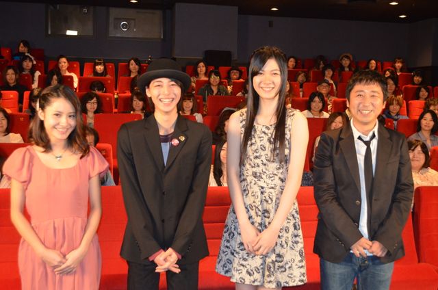 イケメン俳優・高杉真宙が決めポーズ！初日舞台あいさつフォトギャラリー（9枚目）