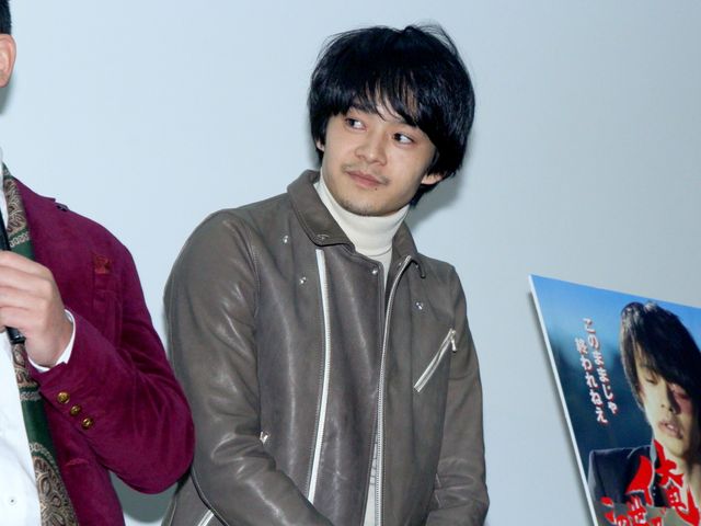 福岡県出身の池松壮亮、バレンタインデーには「チョコよりもうどんの方がテンションが上がります」　画像ギャラリー（4枚目）