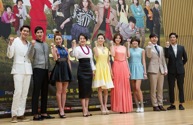 「ワンダフルママ」チョン・ギョウン、イケメンの根拠はすぐに収入を両親に渡すこと＜韓国JPICTURES＞（10枚目）