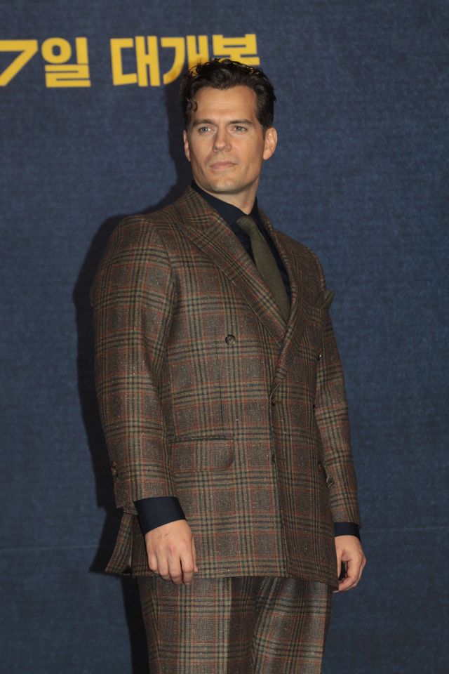 ヘンリー・カヴィル、指ハートの破壊力！『アーガイル』ブライス・ダラス・ハワード＆サム・ロックウェルと韓国で記者会見（5枚目）