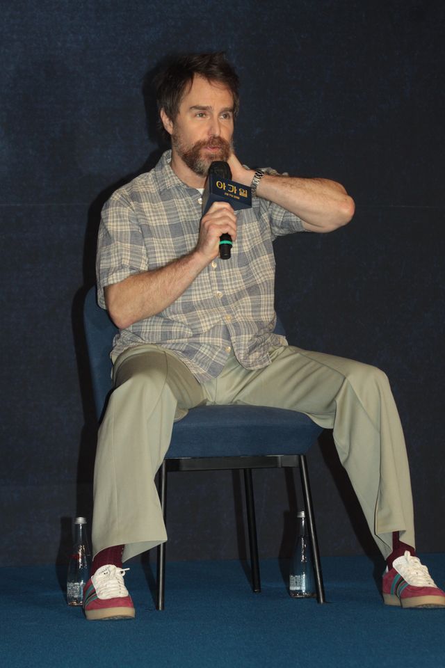 ヘンリー・カヴィル、指ハートの破壊力！『アーガイル』ブライス・ダラス・ハワード＆サム・ロックウェルと韓国で記者会見（23枚目）