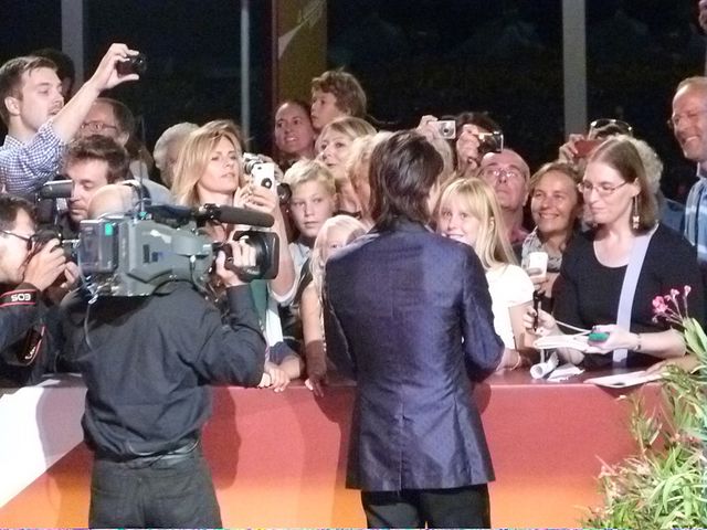 三浦春馬がベネチアのレッドカーペットに登場！フォトギャラリー（8枚目）