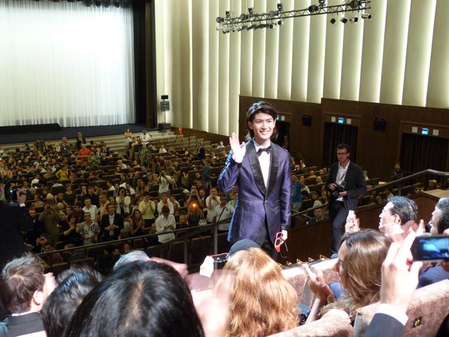 三浦春馬がベネチアのレッドカーペットに登場！フォトギャラリー（13枚目）