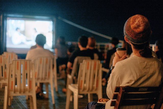 銭湯のあとに映画を楽しめる！「野外映画×銭湯　－秋夜のデジタルデトックス体験－」（3枚目）