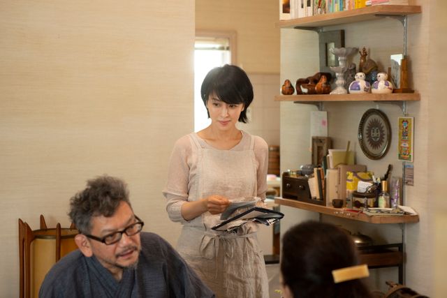 福山雅治の目線の先には…『ラストレター』場面カット＜全11枚＞（9枚目）