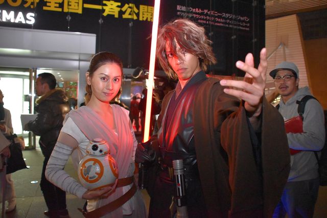 『スター・ウォーズ』ファンが集結！熱狂の公開初日フォトギャラリー（16枚目）