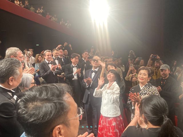 上映後の様子(リリー・フランキー、鈴木唯、早川千絵監督、石田ひかり)