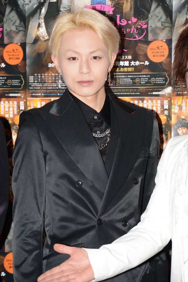 舞台「私のホストちゃん～血闘！福岡中洲編～」フォトギャラリー（4枚目）