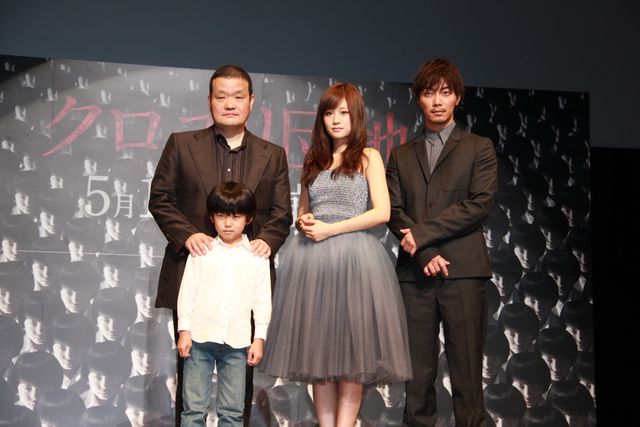 前田敦子、サプライズにビックリでホラー主演女優らしからぬ告白「怖いの苦手なんです」　画像ギャラリー（6枚目）