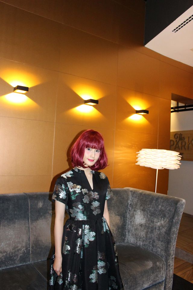 橋本愛、赤髪ウイッグ姿がかわいい！ロッテルダム映画祭フォトギャラリー（10枚目）