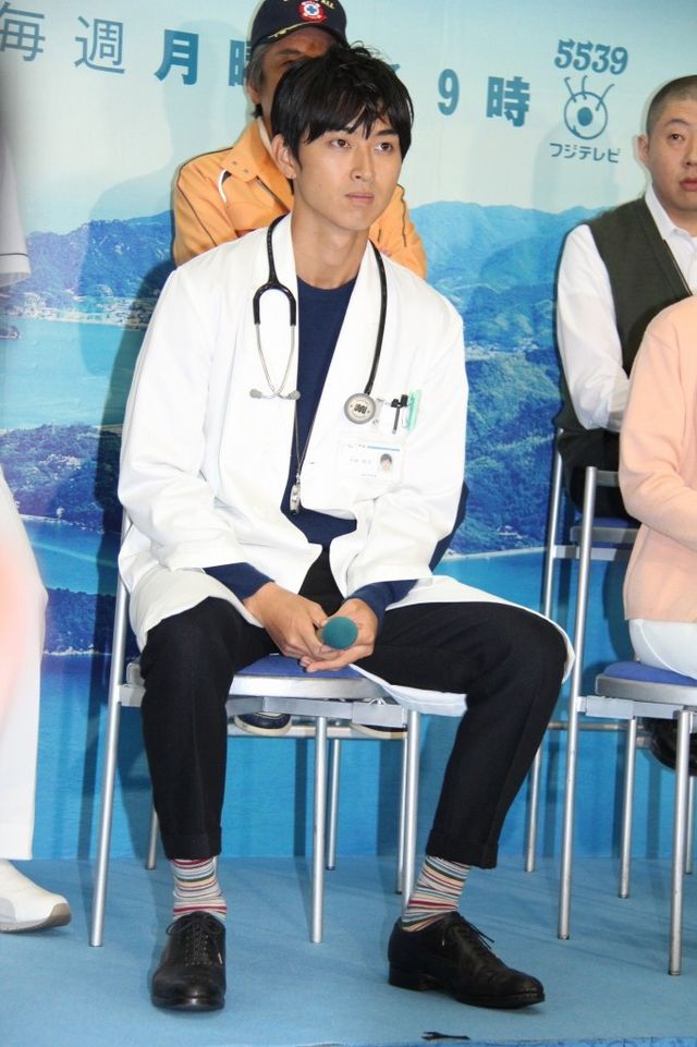 「あまちゃん」超えを狙う！月9ドラマ「海の上の診療所」制作発表会見フォトギャラリー（4枚目）