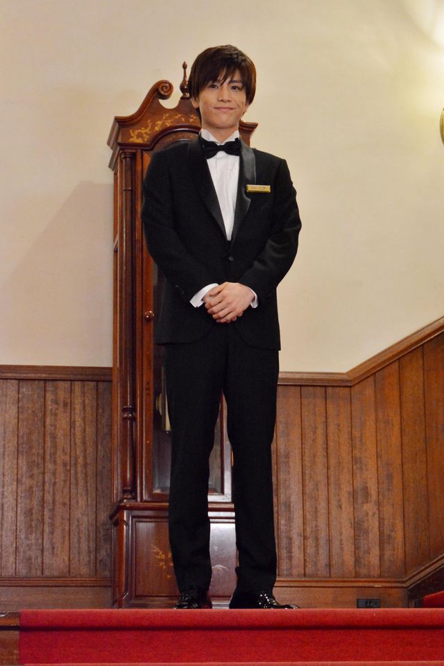 「崖っぷちホテル」第9話、新場面写真!岩田剛典のタキシード姿も:フォトギャラリー