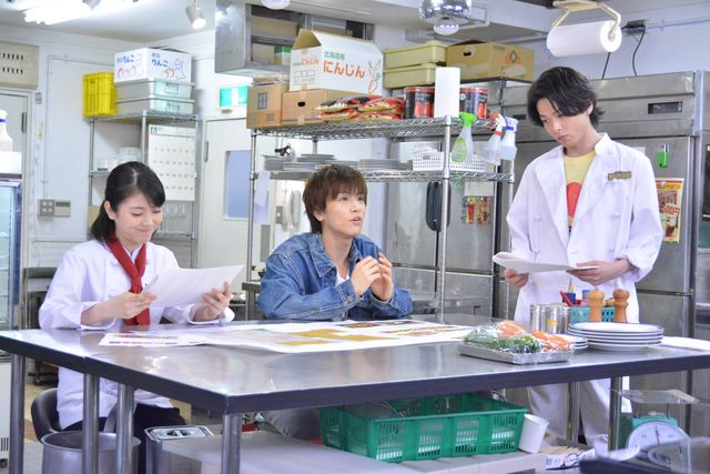 「崖っぷちホテル」第9話、新場面写真！岩田剛典のタキシード姿も（11枚目）