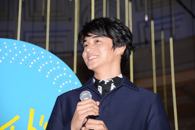 東出昌大、「サンタさんの格好で待ちたい！」クリスマスのデートプランを告白　画像ギャラリー（6枚目）