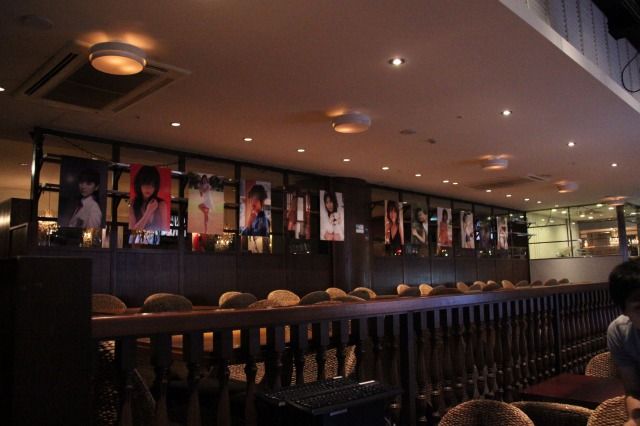 まのえり、メイド服でポーズ！写真集「MANO DATE」イベントフォトギャラリー（2枚目）