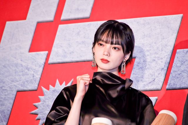 岡田准一、木村文乃、平手友梨奈が撮影で絆深める！『ザ・ファブル　殺さない殺し屋』満員御礼舞台あいさつ（8枚目）