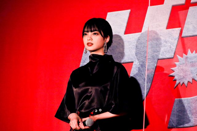 岡田准一、木村文乃、平手友梨奈が撮影で絆深める！『ザ・ファブル　殺さない殺し屋』満員御礼舞台あいさつ（13枚目）