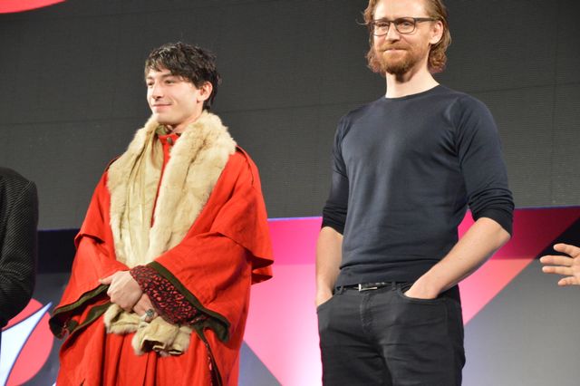 お茶目なエズラ・ミラー、東京コミコンで暴走！（7枚目）