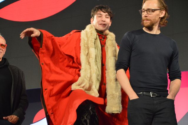 お茶目なエズラ・ミラー、東京コミコンで暴走！（12枚目）