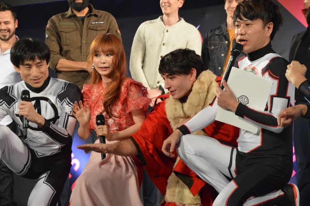 お茶目なエズラ・ミラー、東京コミコンで暴走！（15枚目）