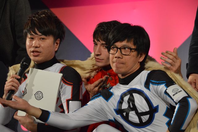 お茶目なエズラ・ミラー、東京コミコンで暴走！（20枚目）