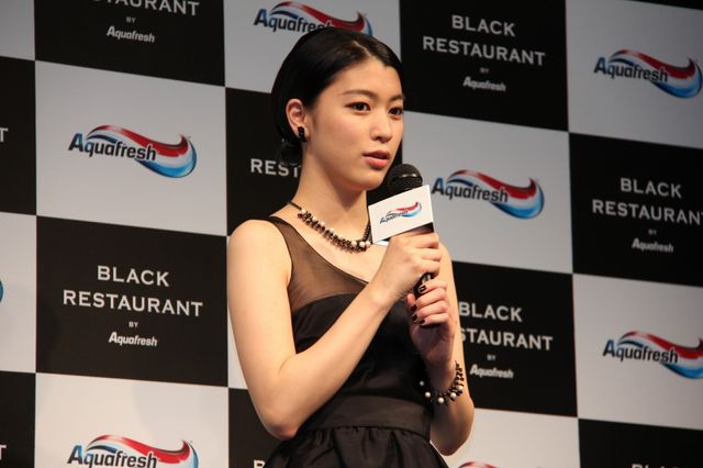 シースルードレスで魅了！成海璃子フォトギャラリー（2枚目）