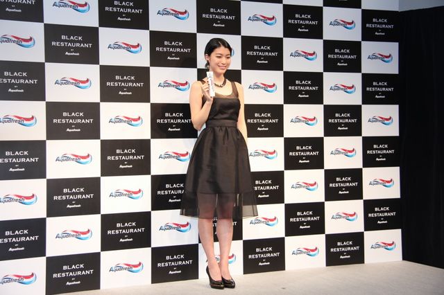 シースルードレスで魅了！成海璃子フォトギャラリー（7枚目）