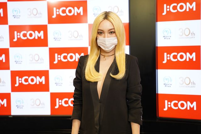 ざわちん、ものまねメイクでマーゴット・ロビーに変身：フォトギャラリー