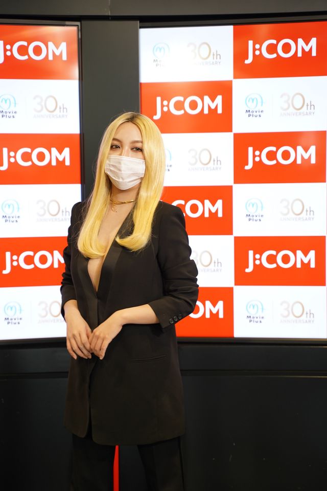 ざわちん、ものまねメイクでマーゴット・ロビーに変身（8枚目）