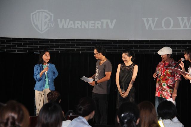 人気声優・坂本真綾、ビール片手にごあいさつ！フォトギャラリー（7枚目）