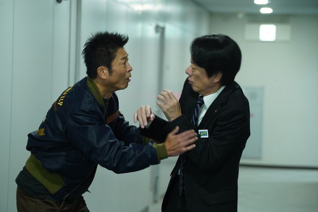 右京さん、斧を構え戦闘体勢！「相棒 season24」第11話場面写真（5枚目）