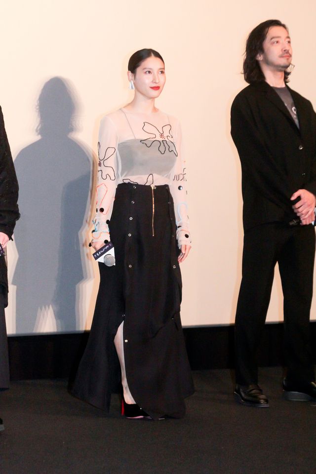 土屋太鳳＆佐久間大介、黒コーデで登場！『マッチング』大ヒット御礼舞台挨拶（11枚目）