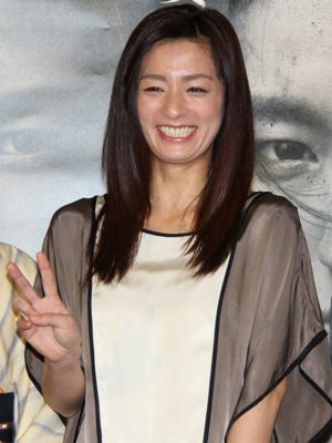 「“ニュー真千子”をお見せできたら」と新年の抱負を語った尾野真千子