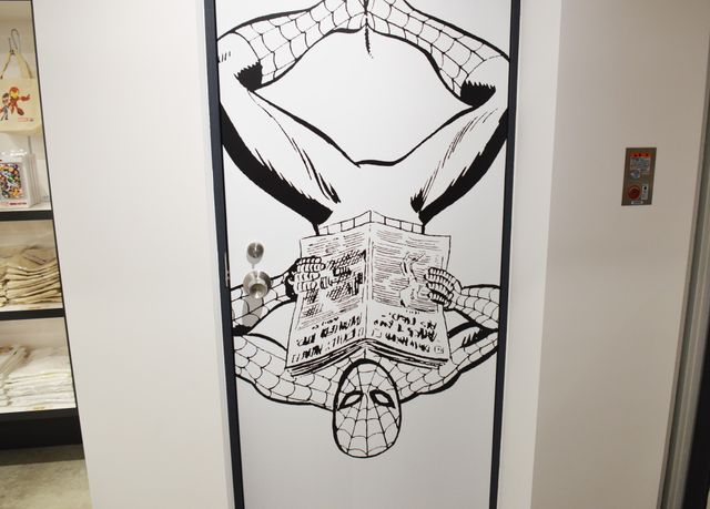 限定99体、黄金のアイアンマン！「MARVEL STORE by SMALL PLANET」グッズ画像＆店内の様子（6枚目）