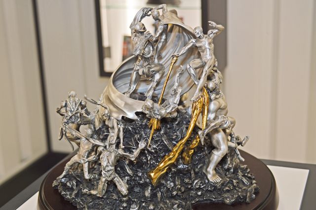 限定99体、黄金のアイアンマン！「MARVEL STORE by SMALL PLANET」グッズ画像＆店内の様子（9枚目）