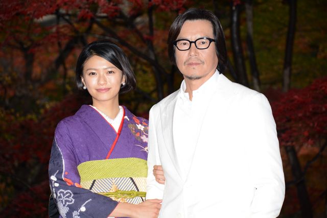 榮倉奈々と豊川悦司がラブラブ!? お互いを絶賛！【フォトギャラリー】：フォトギャラリー