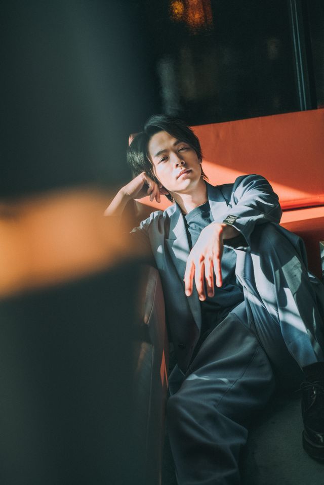 陽だまりの中で…中村倫也インタビューカット＜11枚＞（10枚目）