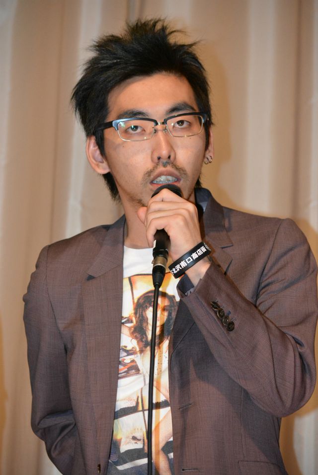 三津谷葉子、エッチするならテクニシャンがいい！映画『愛の渦』初日舞台あいさつフォトギャラリー（3枚目）