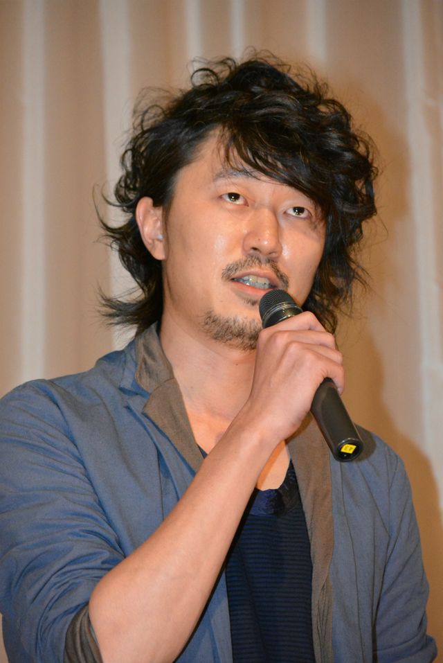 三津谷葉子、エッチするならテクニシャンがいい！映画『愛の渦』初日舞台あいさつフォトギャラリー（15枚目）