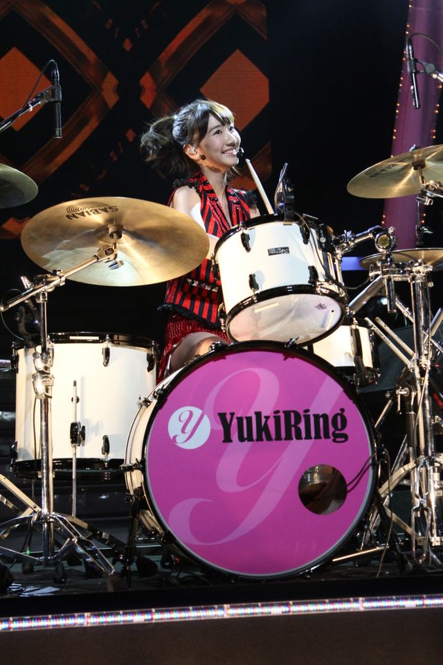 AKB48柏木由紀、ソロライブで感激の涙！　夢は世界進出、作詞挑戦にも意欲！　画像ギャラリー：フォトギャラリー